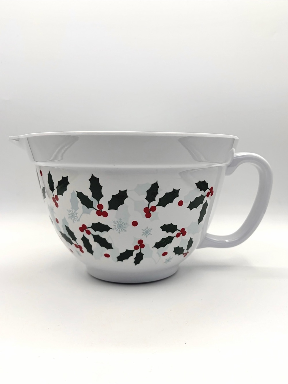 Stonewall Kitchen Mixing / Batter Bowl with Handle - Melamine Christmas Holly